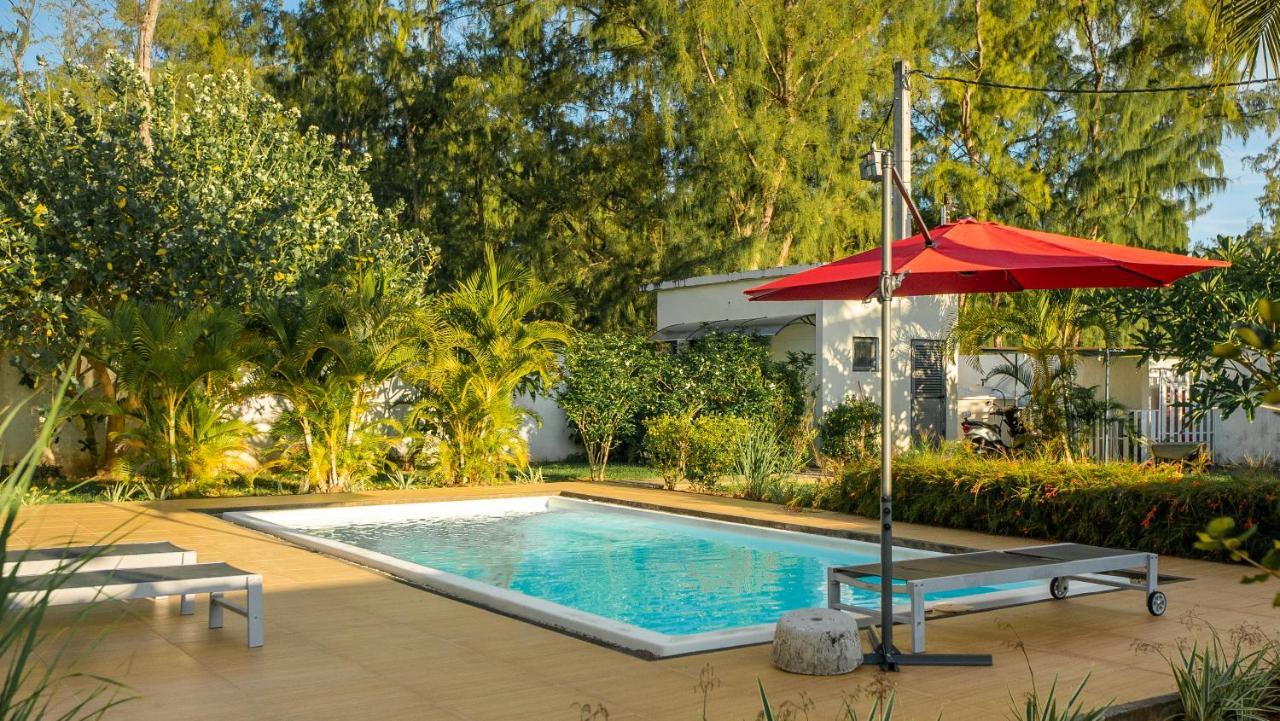 Villa Angelou - Sunlit Beach Getaway With Pool And Wifi 벨마르 외부 사진